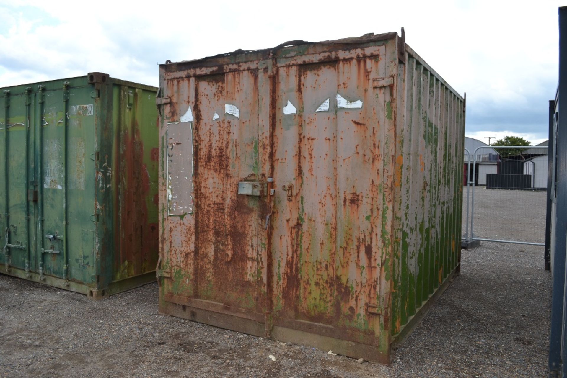 12ft x 8ft container. Loose contents not included.