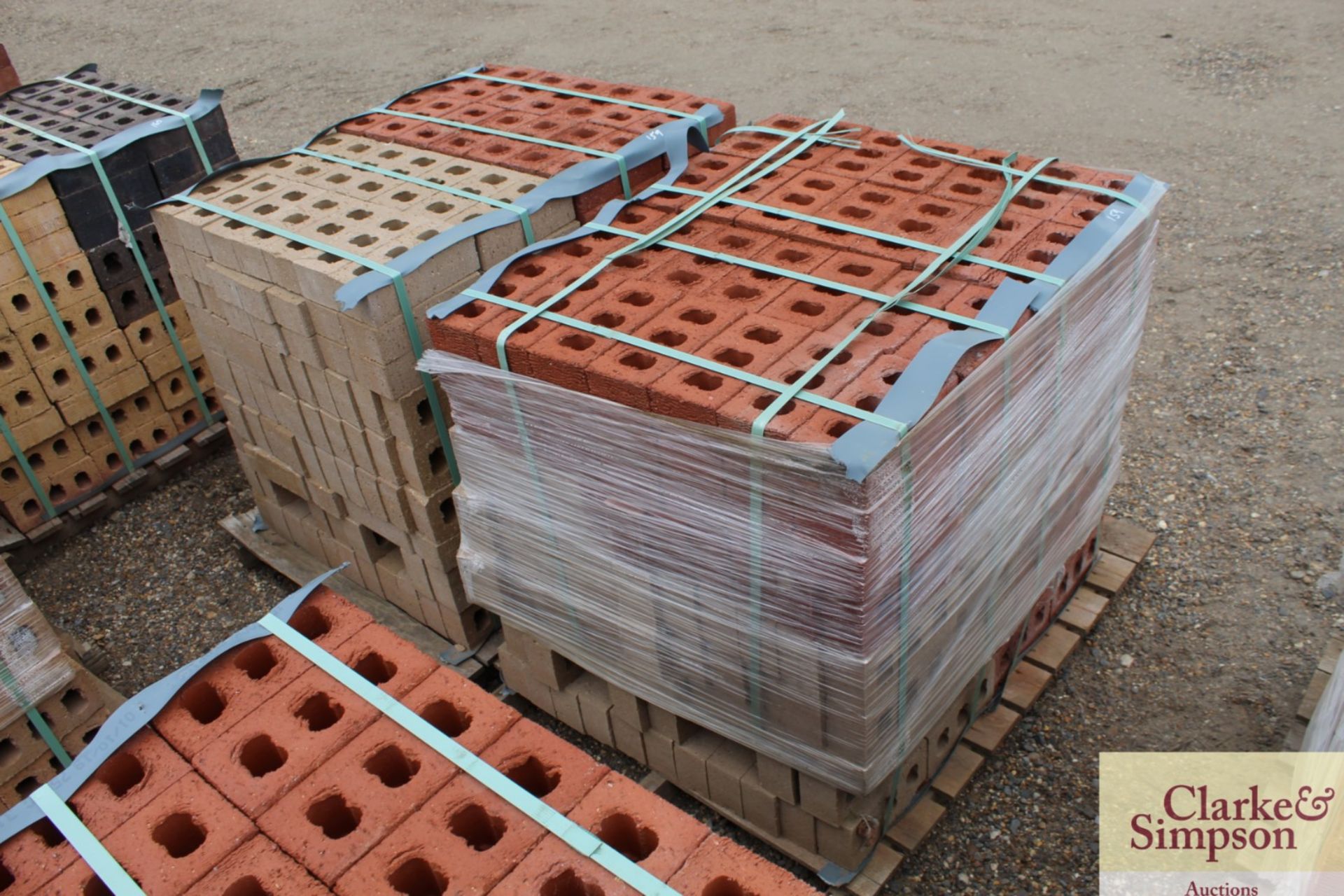 2x packs of red/ white rustic regrade bricks. - Image 4 of 5