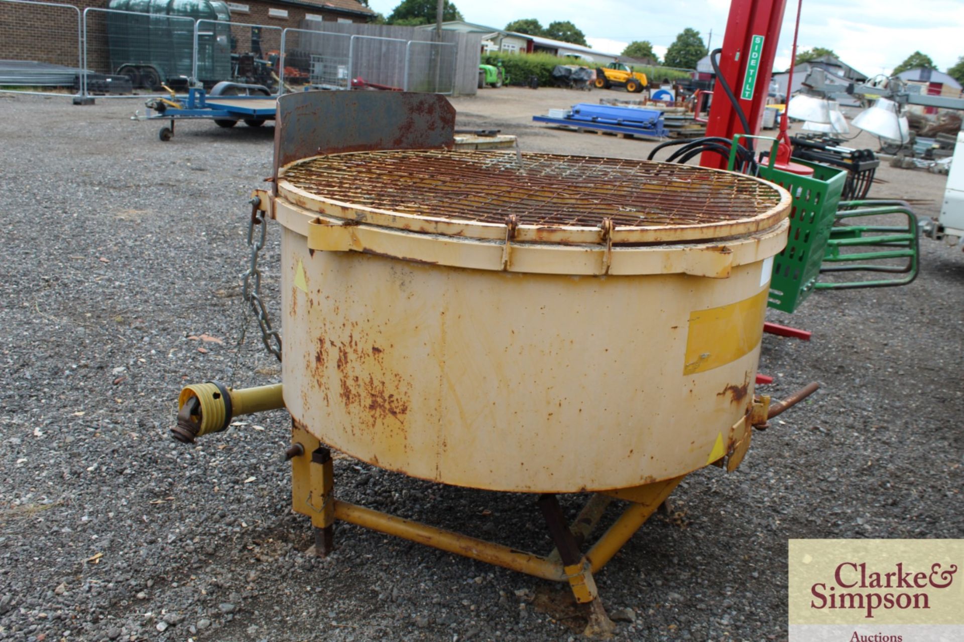 Mammut linkage mounted PTO driven pan cement mixer. Owned from new. - Image 3 of 6