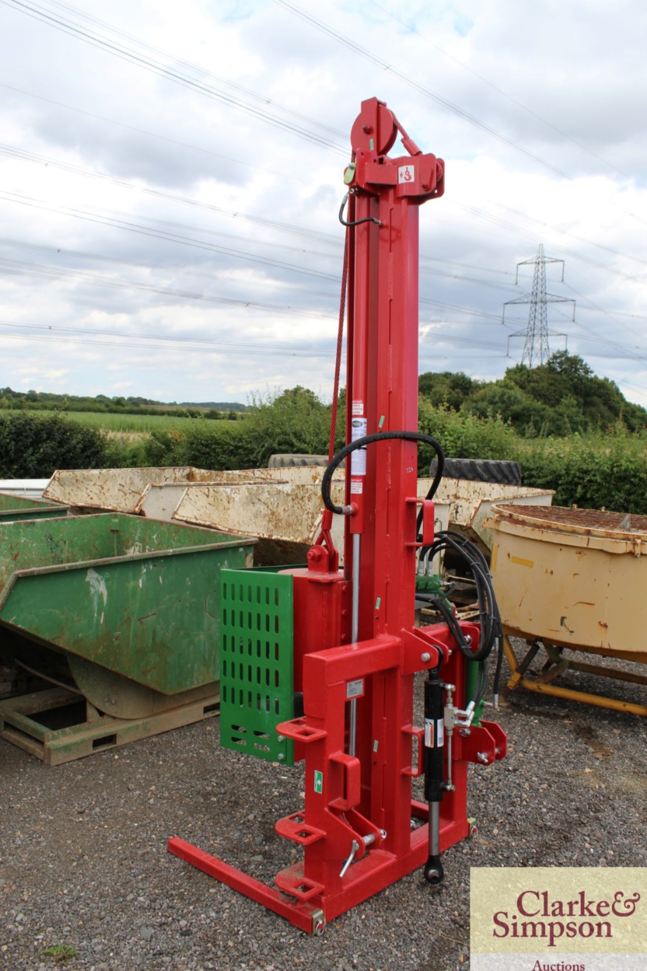 Malone Side Tilt linkage mounted post knocker. 2020. Serial number MRL03238. With hydraulic top