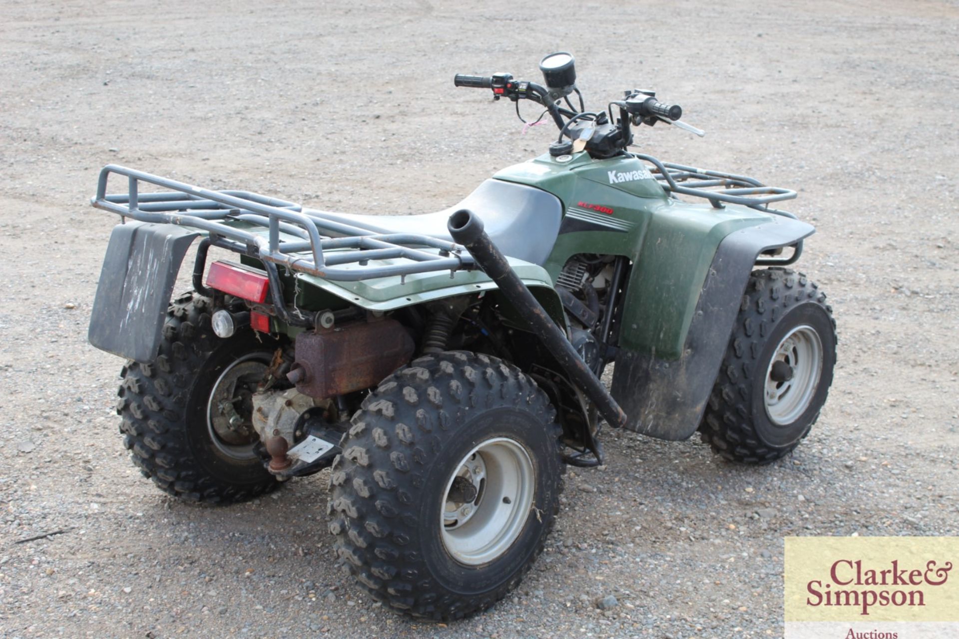 **CATALOGUE CHANGE** Kawasaki KLF 300B 2WD quad bike. 1,111 miles. 2005. Owned from new. Has - Image 5 of 17