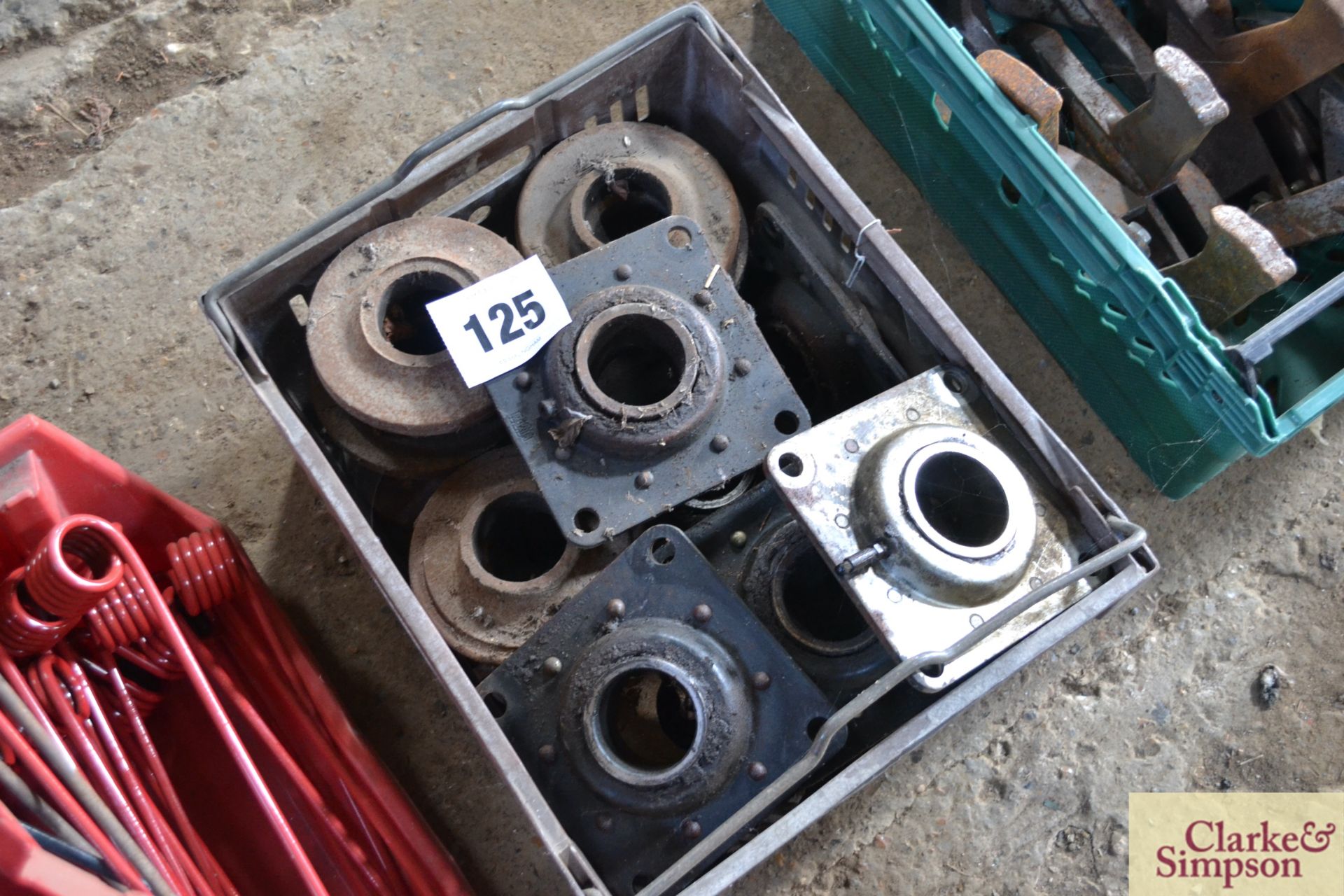 Quantity bearings for Simba press. - Image 2 of 2