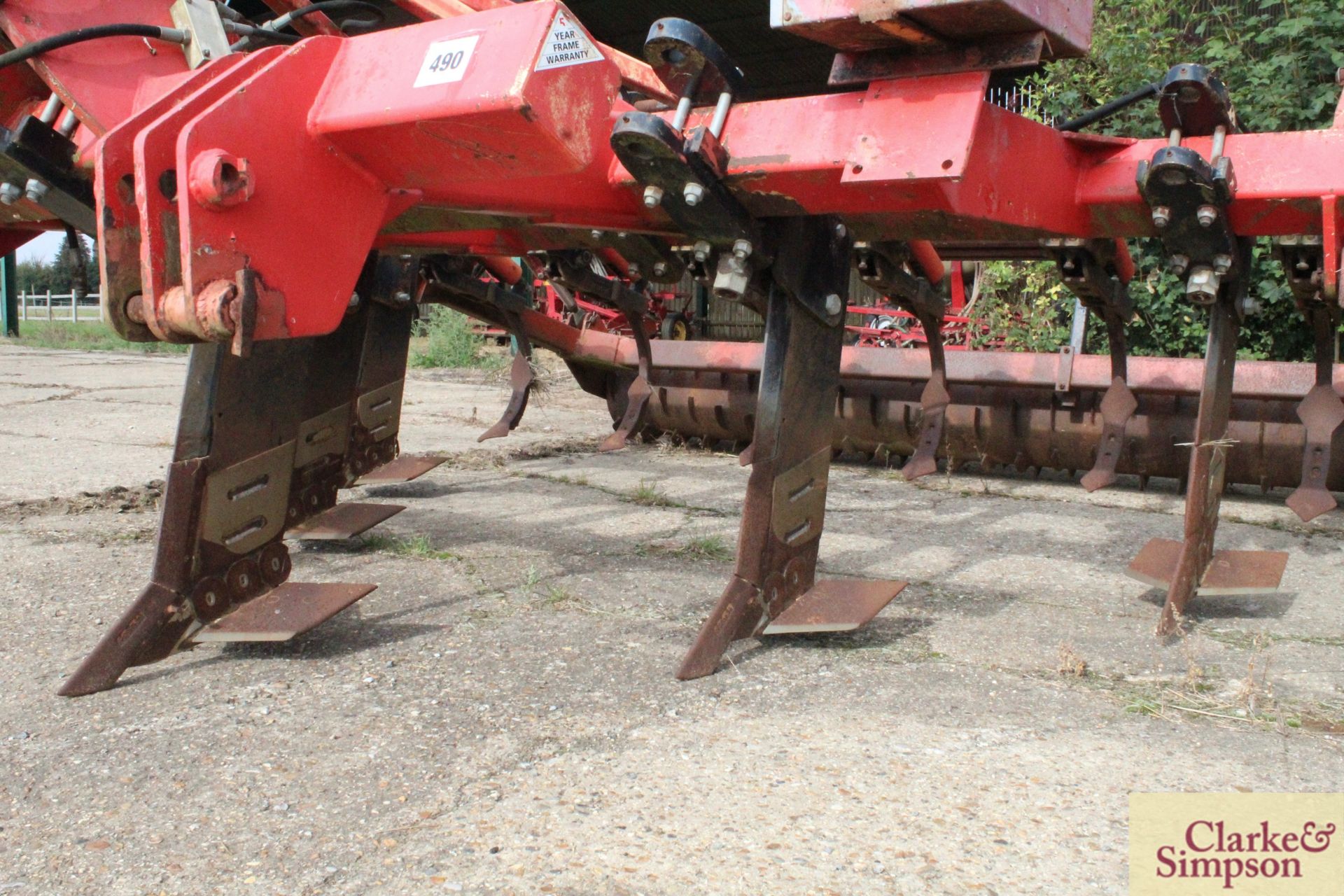 Spaldings Flat Lift FL5 five leg subsoiler. With swivel legs, six sprung loaded winged tines and - Image 6 of 17