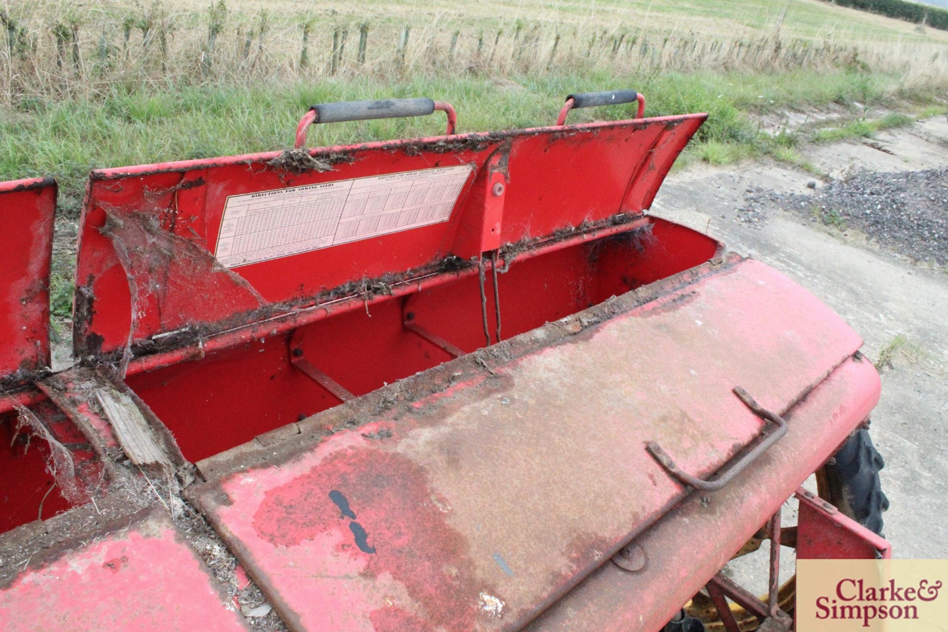 Massey Ferguson 29 3m trailed dill. With disc coulters. - Image 13 of 17