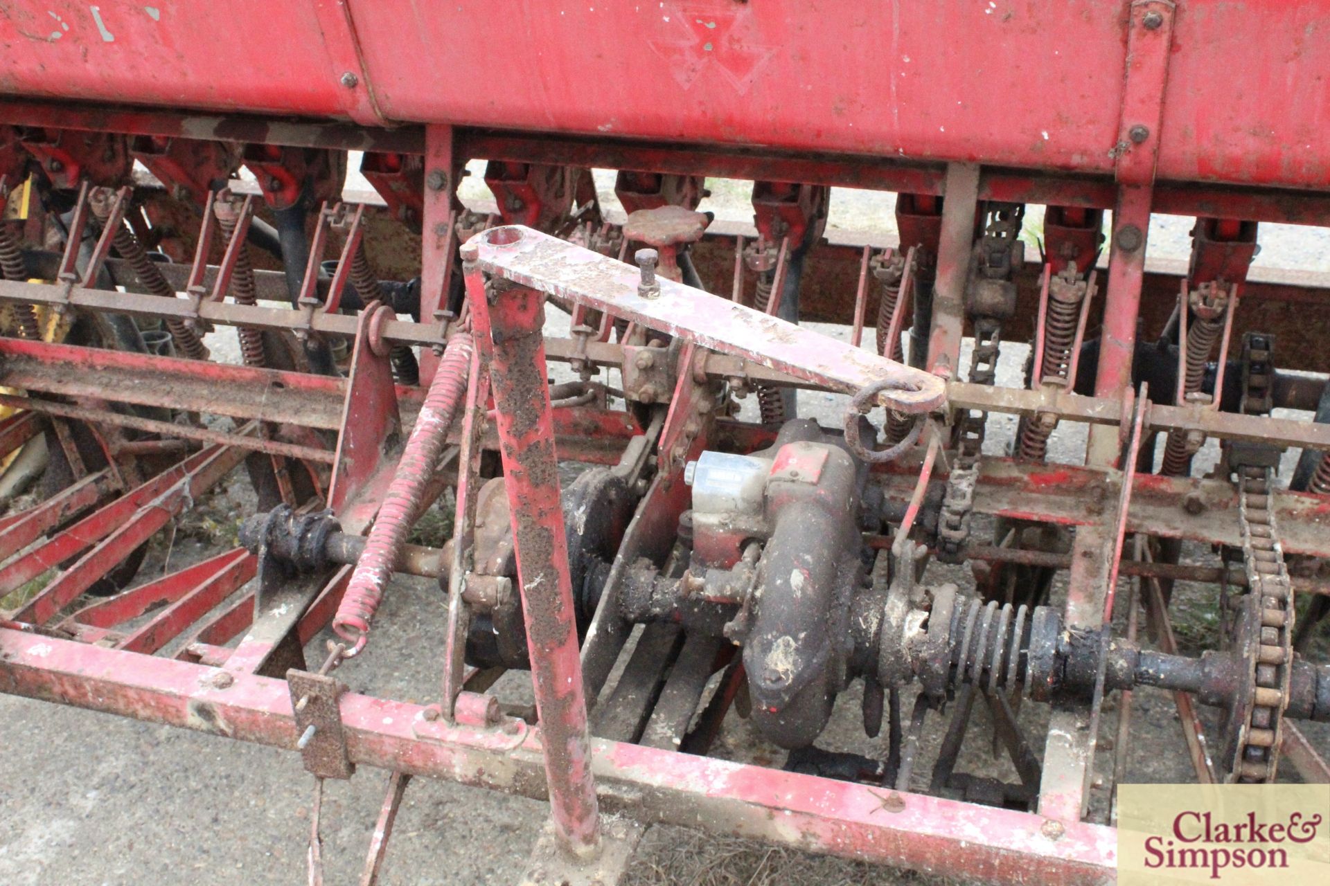 Massey Ferguson 29 3m trailed dill. With disc coulters. - Image 10 of 17