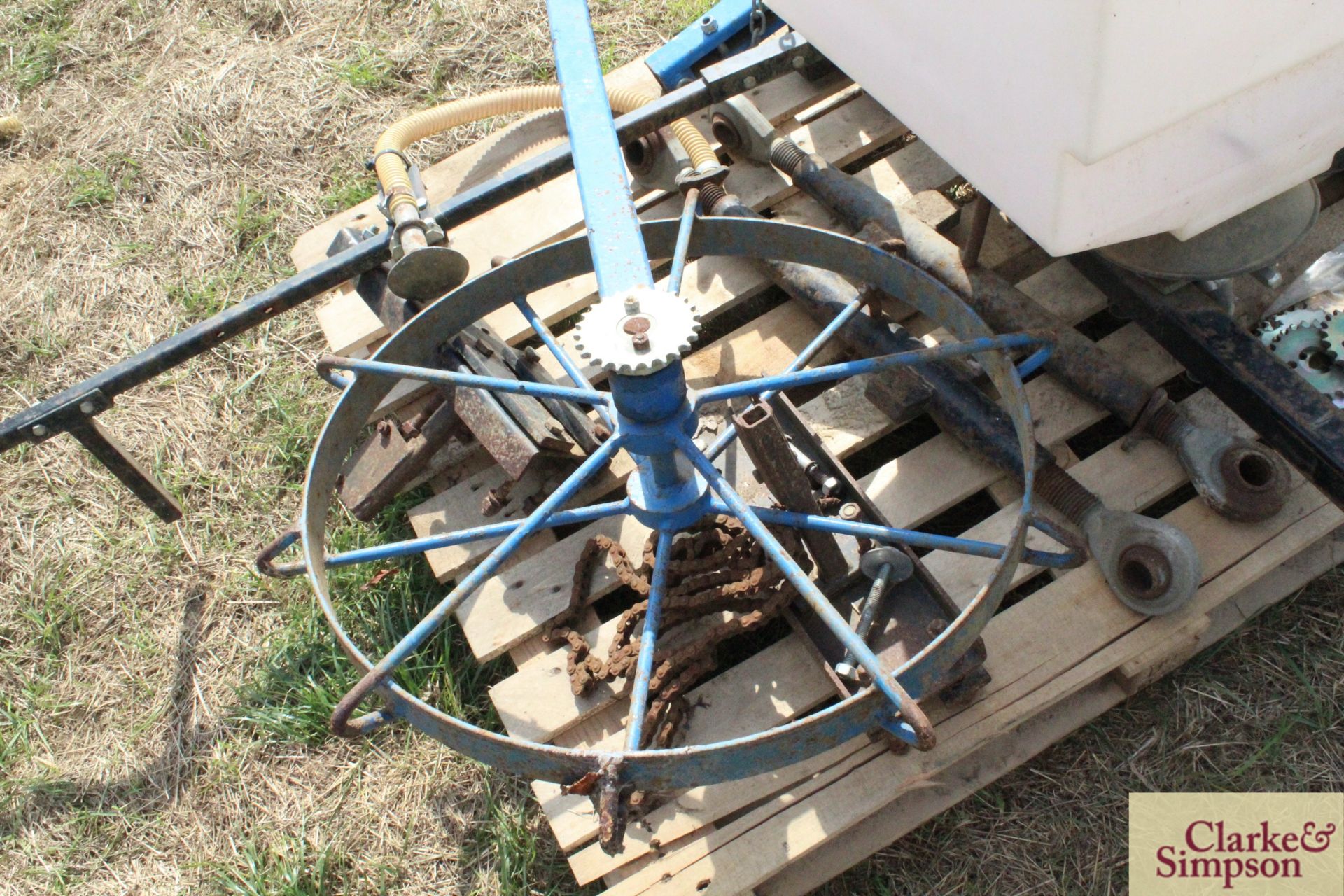 Spaldings land wheel drive four outlet seeder. Previously used with Lot 490. For spares or repair. - Image 6 of 6