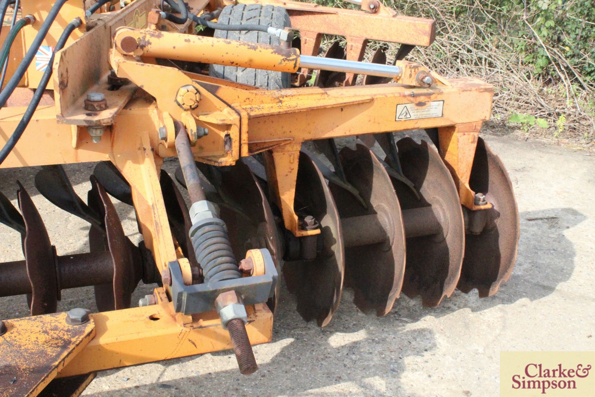 Simba 23C 4m hydraulic folding trailed discs. Model ODH/23C/32/FW. Serial number 78389027. With - Image 12 of 24