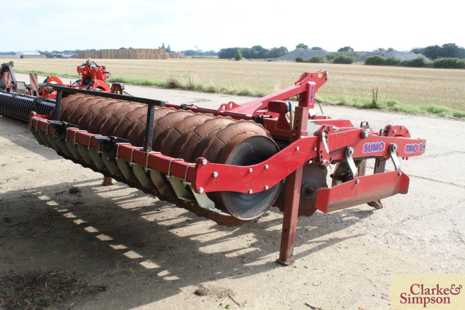 Sumo Trio 3 3m mounted cultivator 2012. Serial number 11626. With six Metcalfe low disturbance legs, - Image 4 of 21