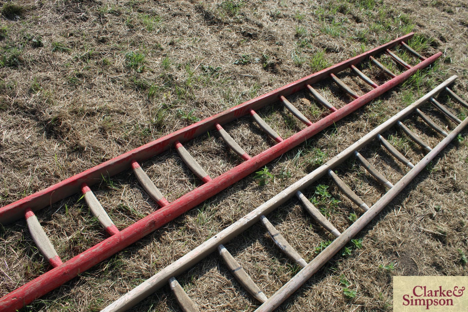 Large wooden thatchers ladder. - Image 5 of 5