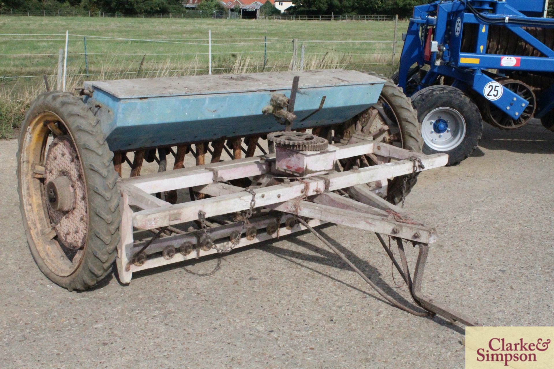 Smyth tractor drawn drill. With pneumatic row crop wheels and tyres. - Image 2 of 12