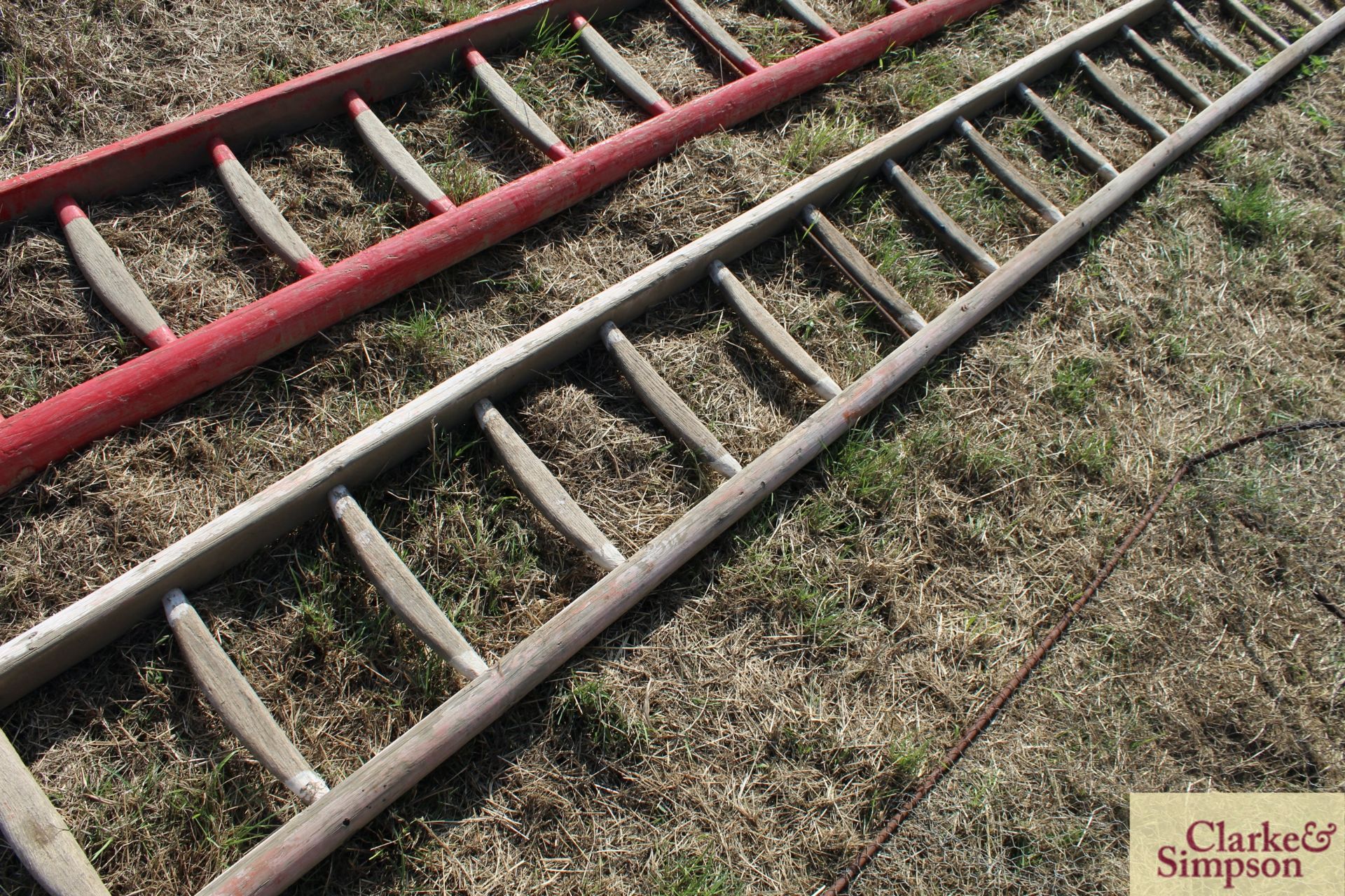 Large wooden thatchers ladder. - Image 5 of 6