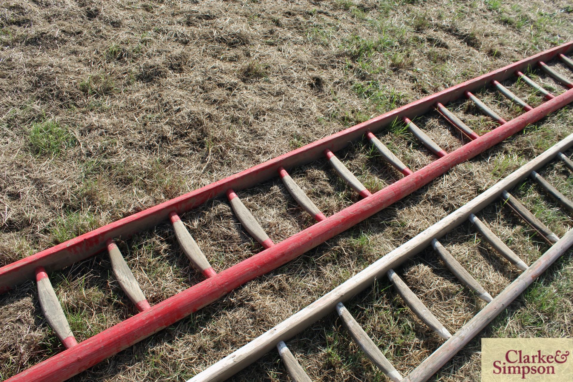 Large wooden thatchers ladder. - Image 4 of 5