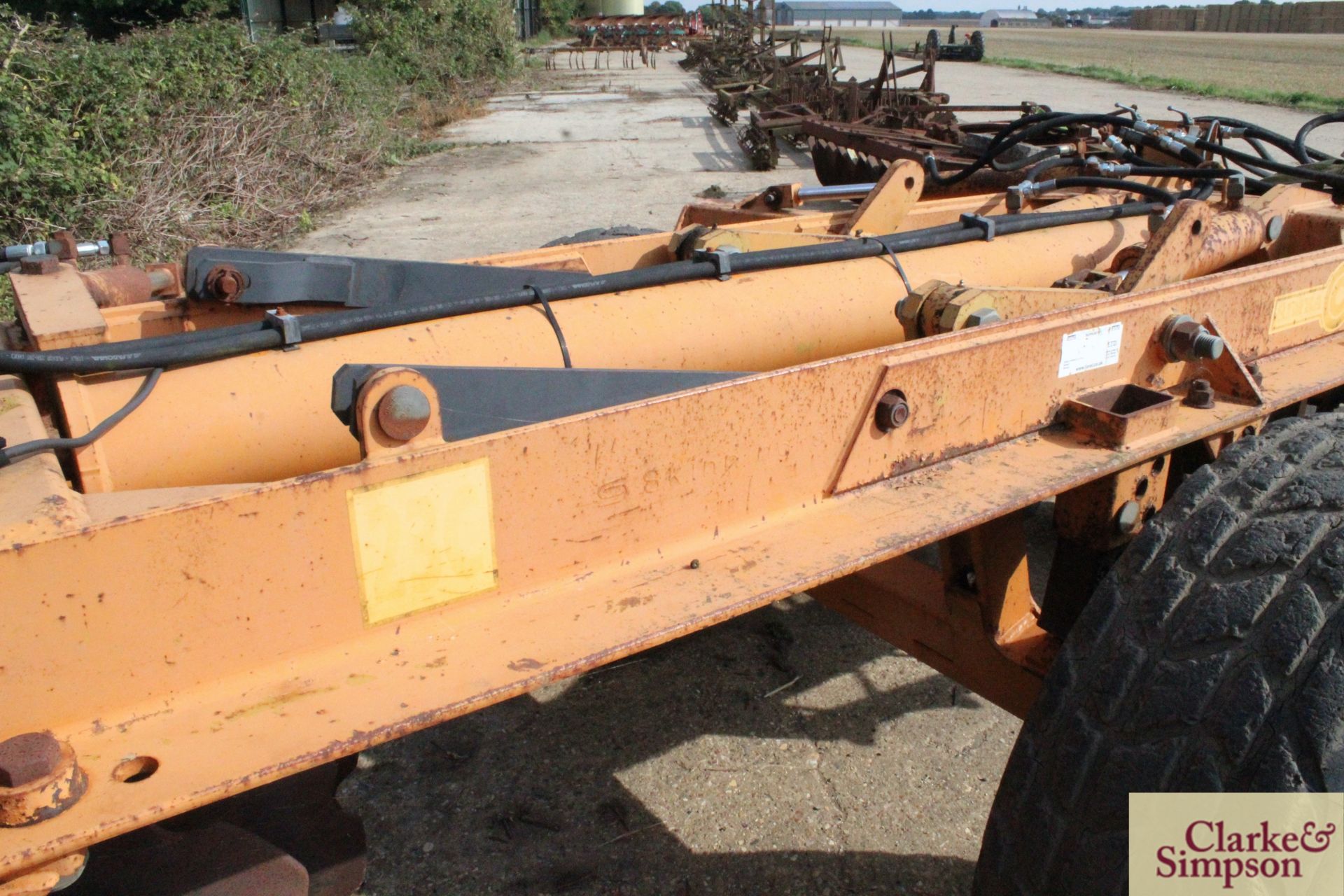 Simba 23C 4m hydraulic folding trailed discs. Model ODH/23C/32/FW. Serial number 78389027. With - Image 21 of 24