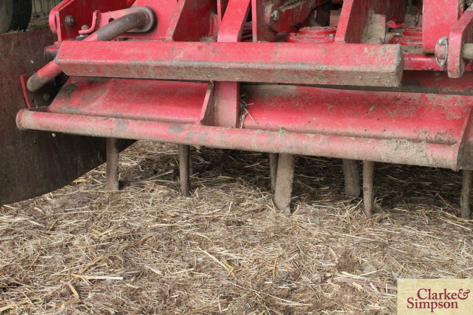 Lely/ Tulip Rotarra 3m power harrow. Serial number/ year to follow. With packer. Piggy backed with - Image 7 of 31