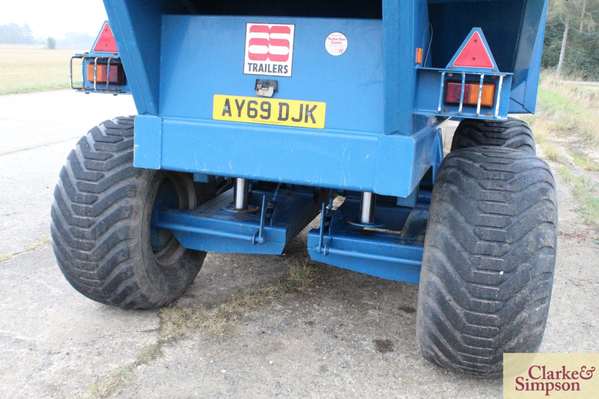 AS Marston ACE14D 14T twin axle dump trailer. 03/2011. Serial number 217341. With oil brakes, - Image 19 of 26