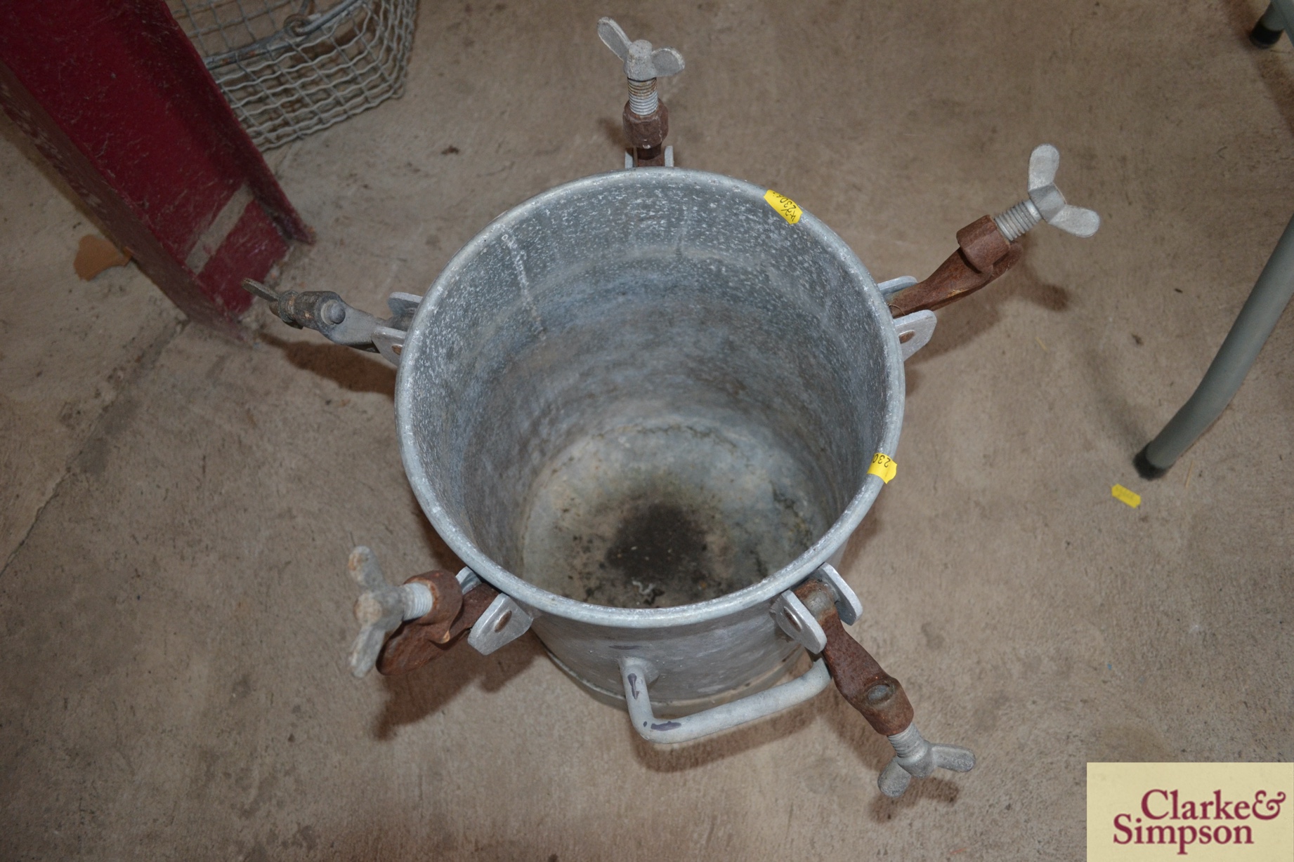 A galvanised pail with screw attachments - Image 3 of 4