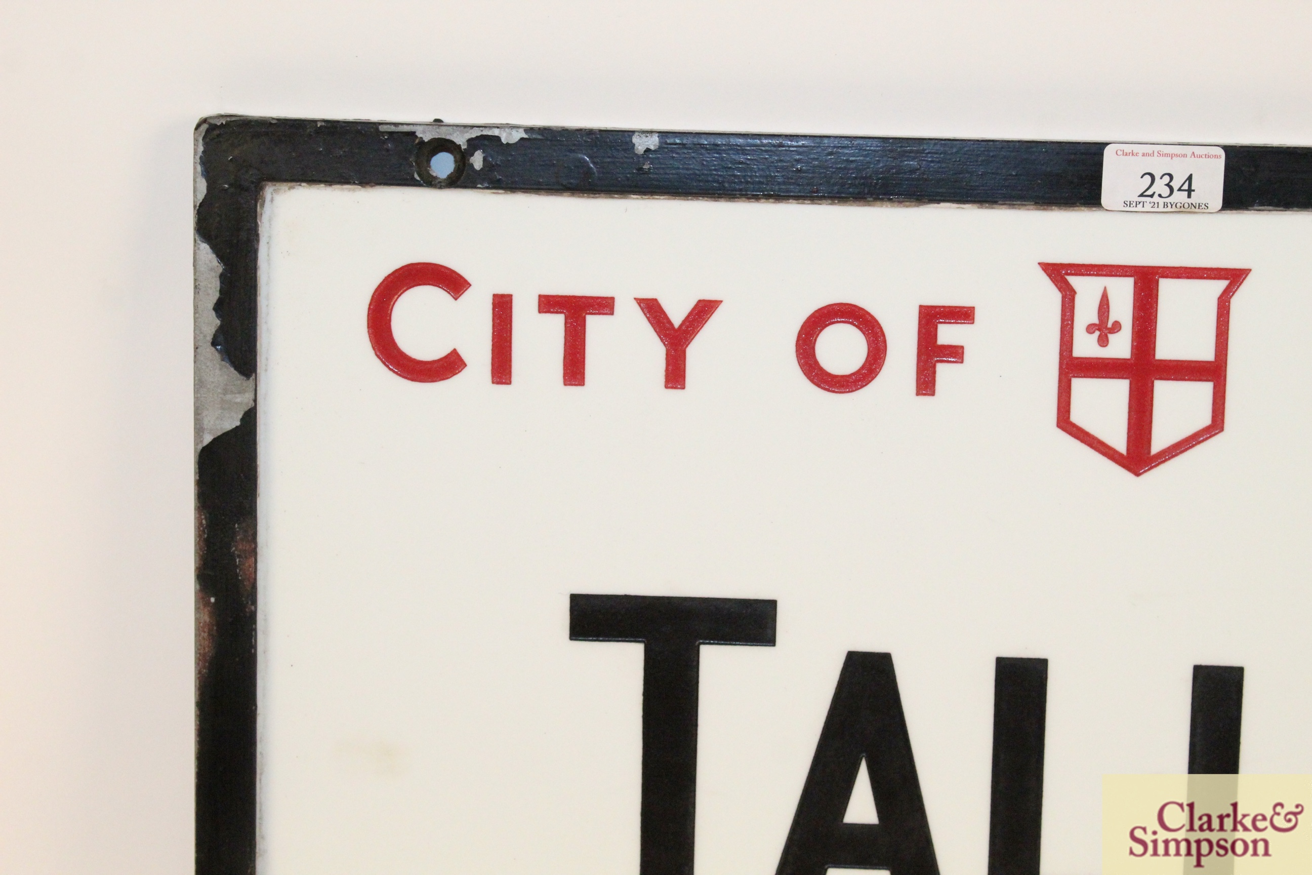 An original "Tallis Street EC4" vitreous white gla - Image 4 of 5
