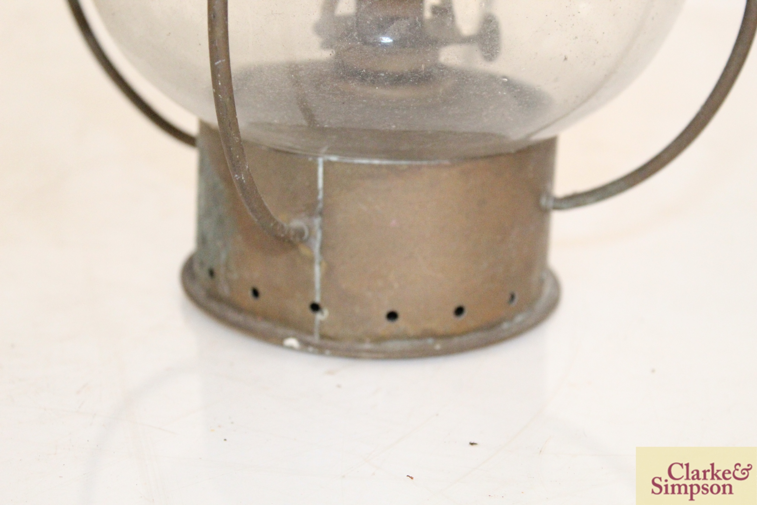 A Davey onion oil lamp - Image 5 of 5