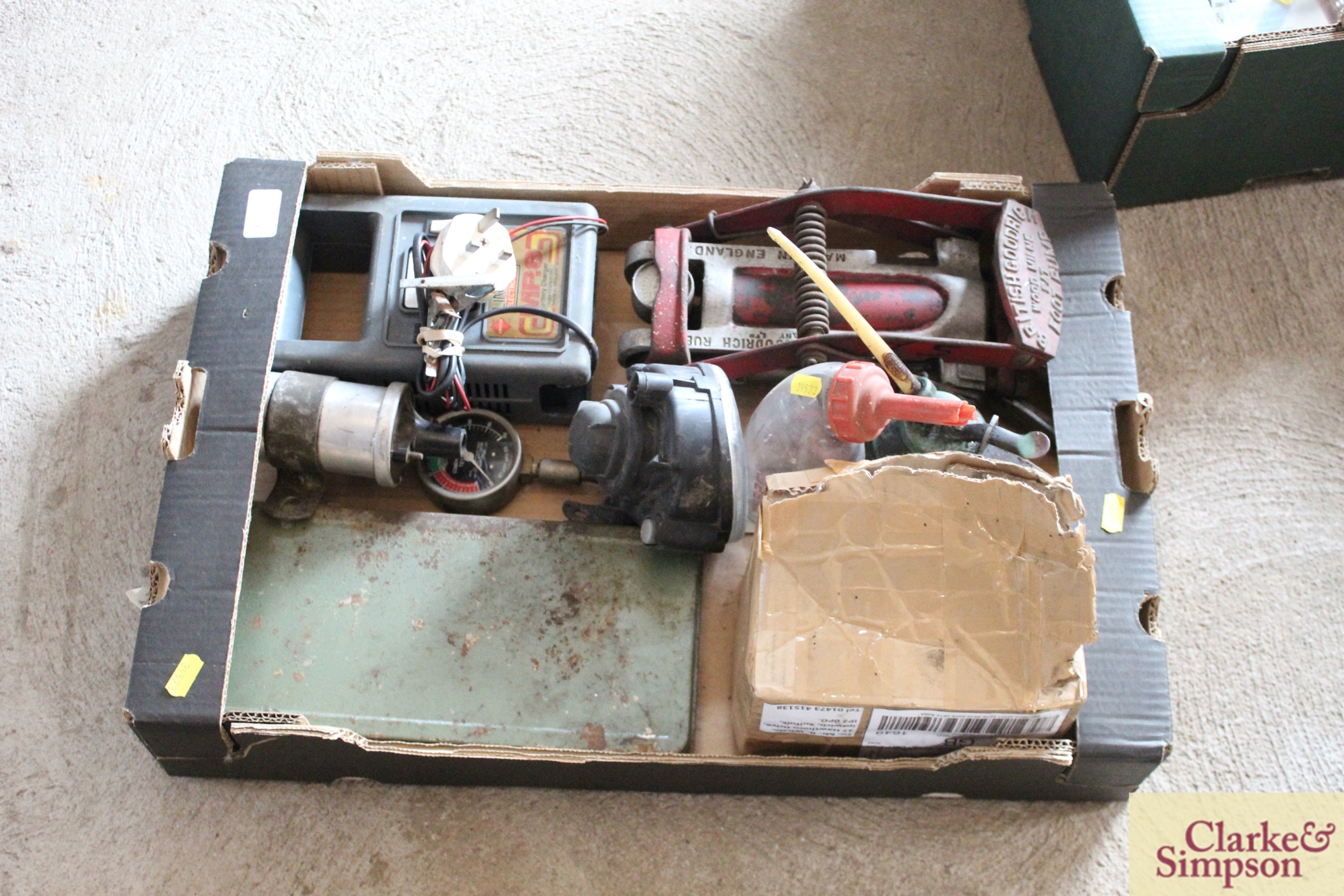 A box containing a vintage foot pump, a battery ch - Image 2 of 3