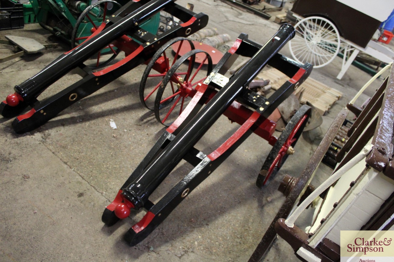 An ornamental replica field cannon with iron wheel - Image 4 of 10