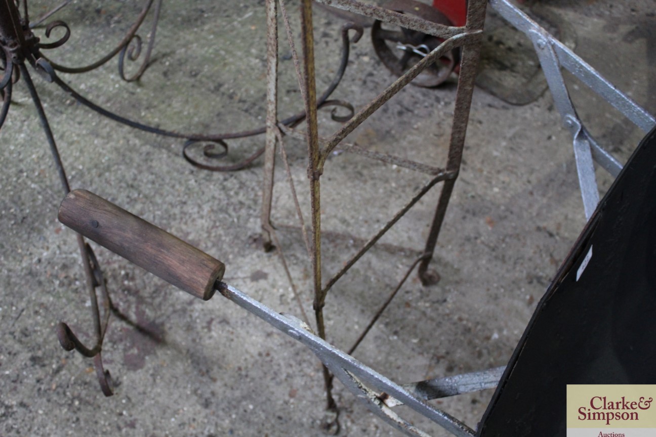 A wrought metal vintage saucepan stand - Image 5 of 5