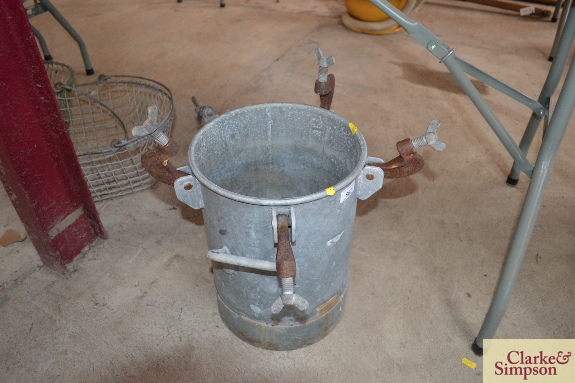 A galvanised pail with screw attachments - Image 2 of 4