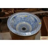A Victorian blue and white decorated wash basin "P