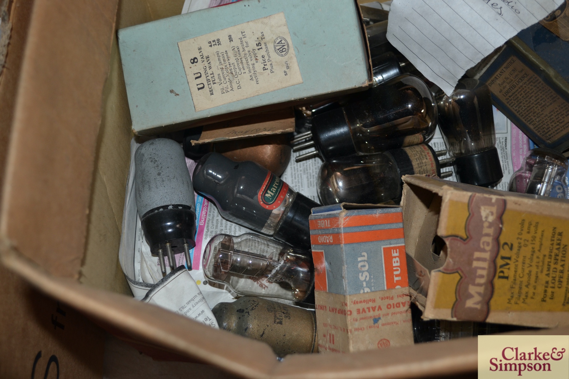 A large collection of old radio values, some boxed - Image 4 of 4