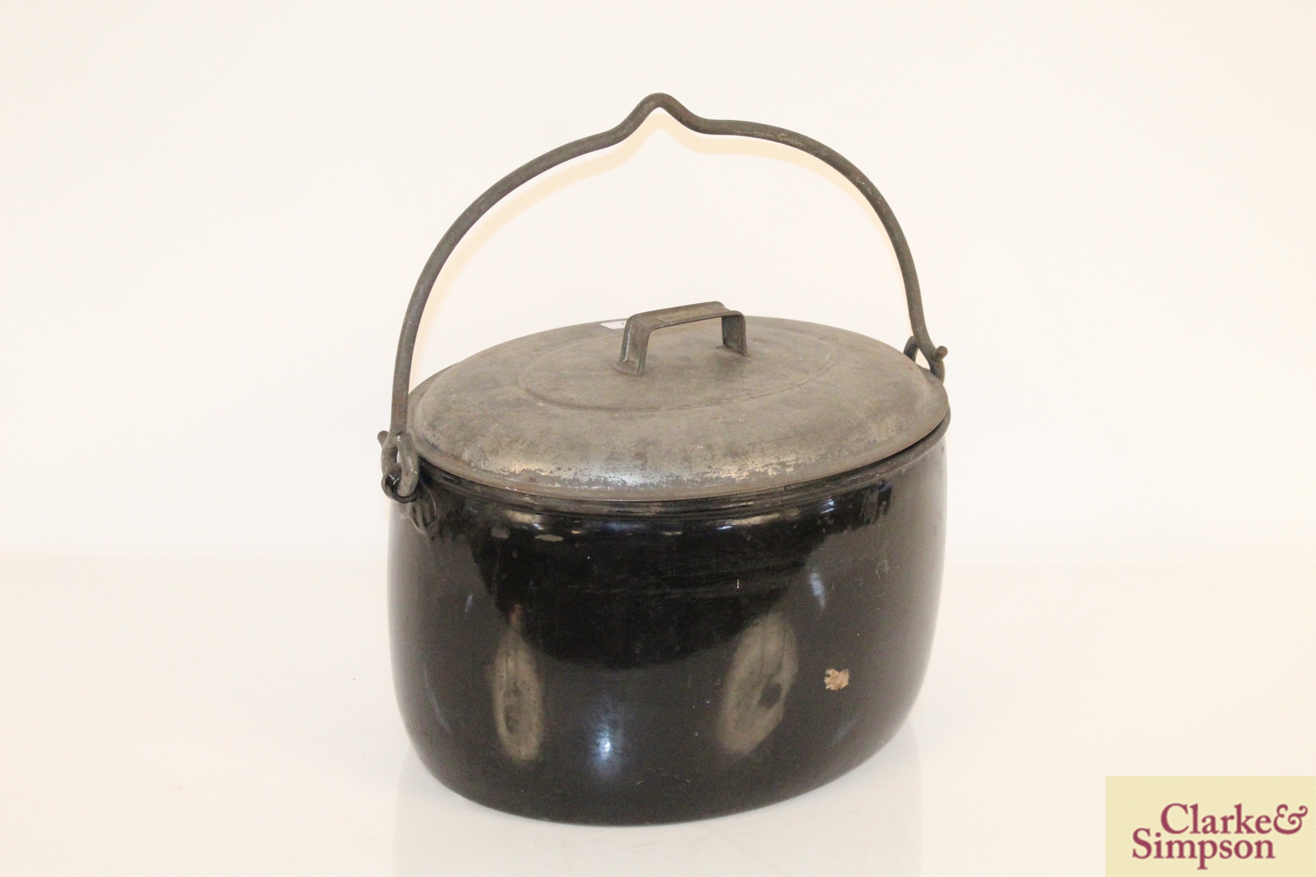 A Judge ware metal cooking pot with swing handle - Image 2 of 8