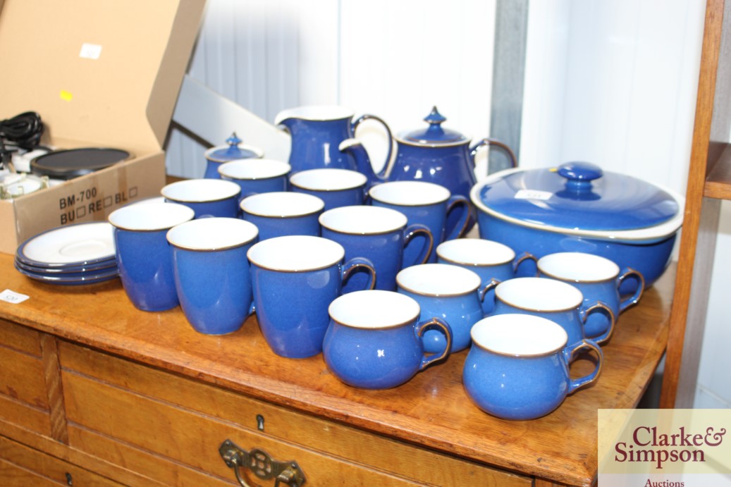 A quantity of Denby tea; coffee and dinnerware