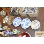 A quantity of collectors plates; Studio Pottery bo