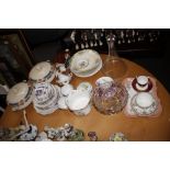 A quantity of various china to include floral patt