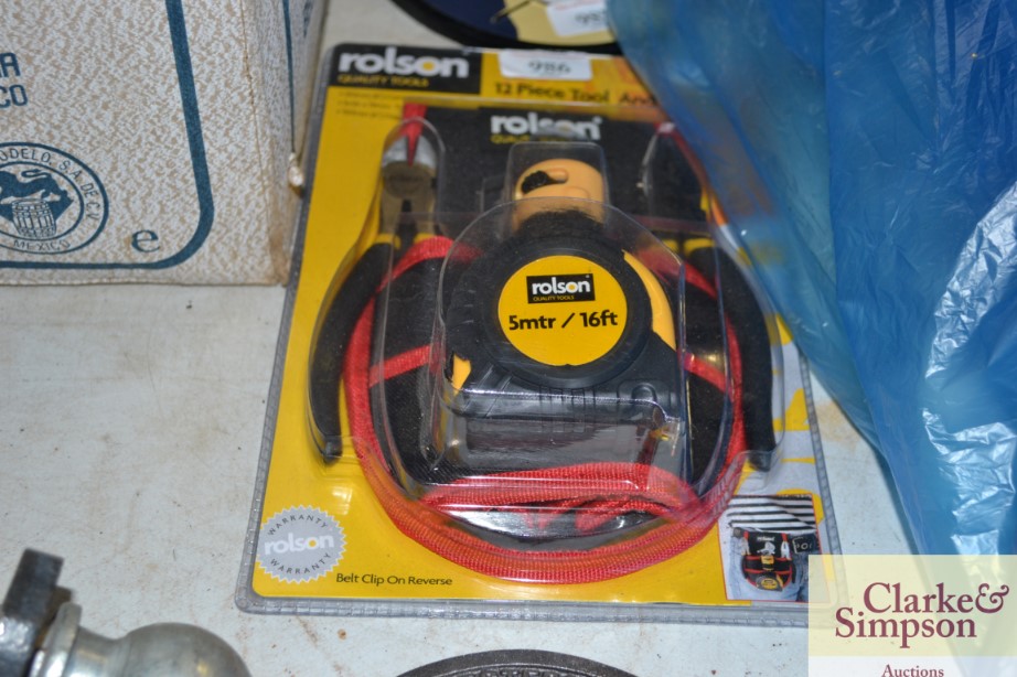 A Rolson 12 piece tool set in pouch