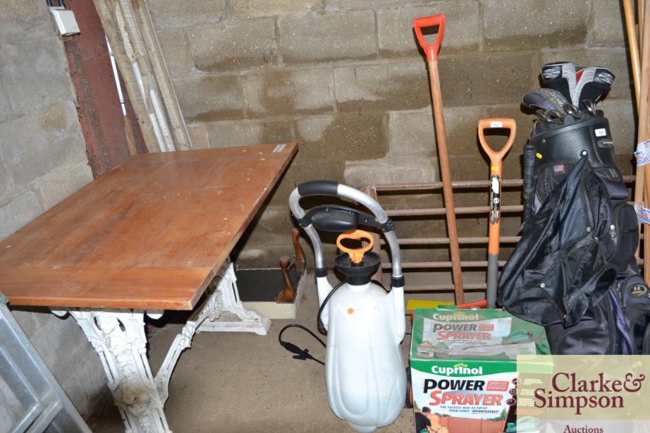 A quantity of garden tools including a Cuprinol ga
