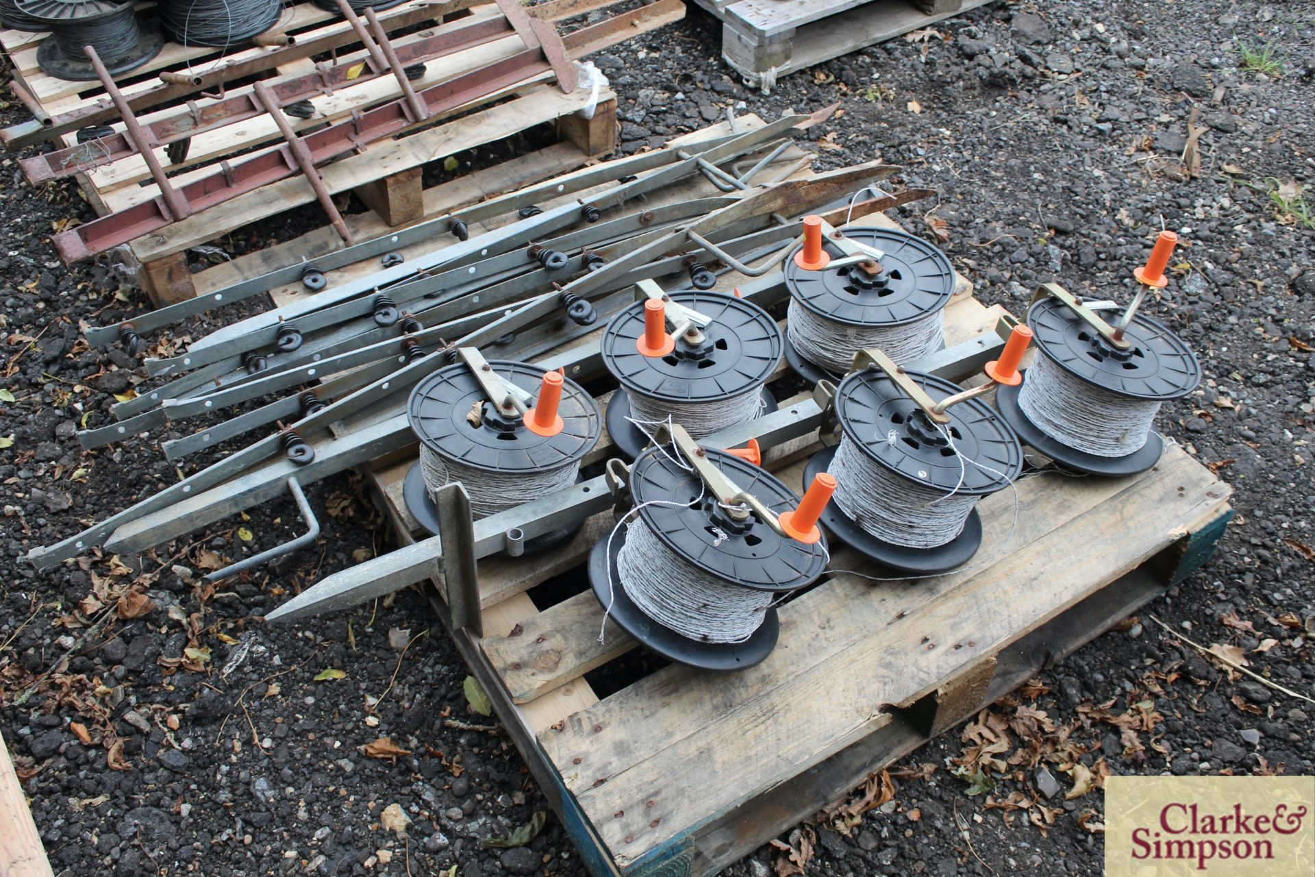 6x Gallagher electric fencing hand reels, poly wire and galvanised posts. V - Image 3 of 3