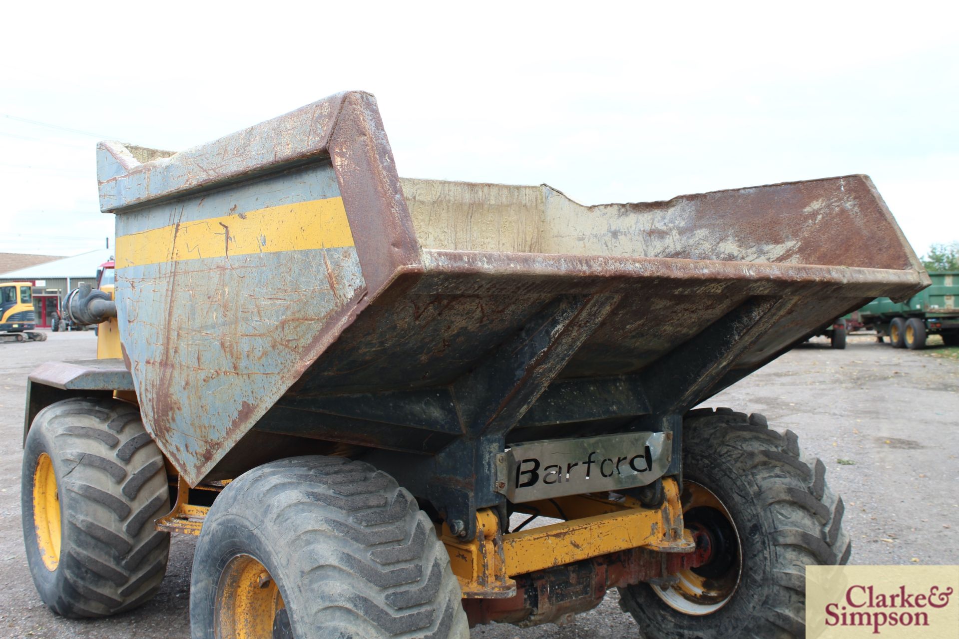 Barford 10T 4WD dumper. 2006. Serial number SK10250SYJT1130. 500/60R25 wheels and tyres. V - Image 10 of 26