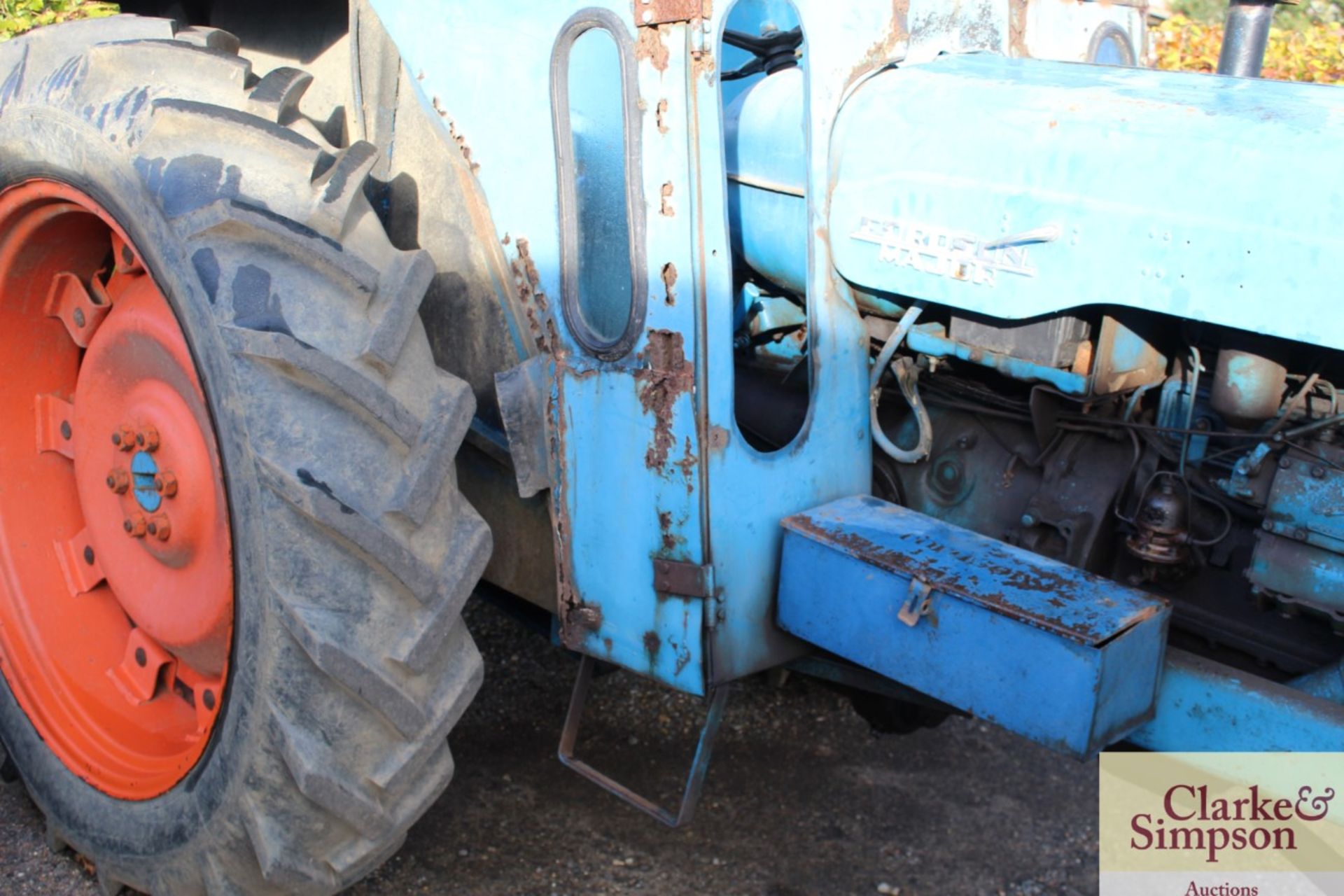 Fordson E1A Diesel Major 2WD tractor. 12.4/11-36 rear wheels and tyres @ 70%. With Lambourne cab. V - Image 13 of 18