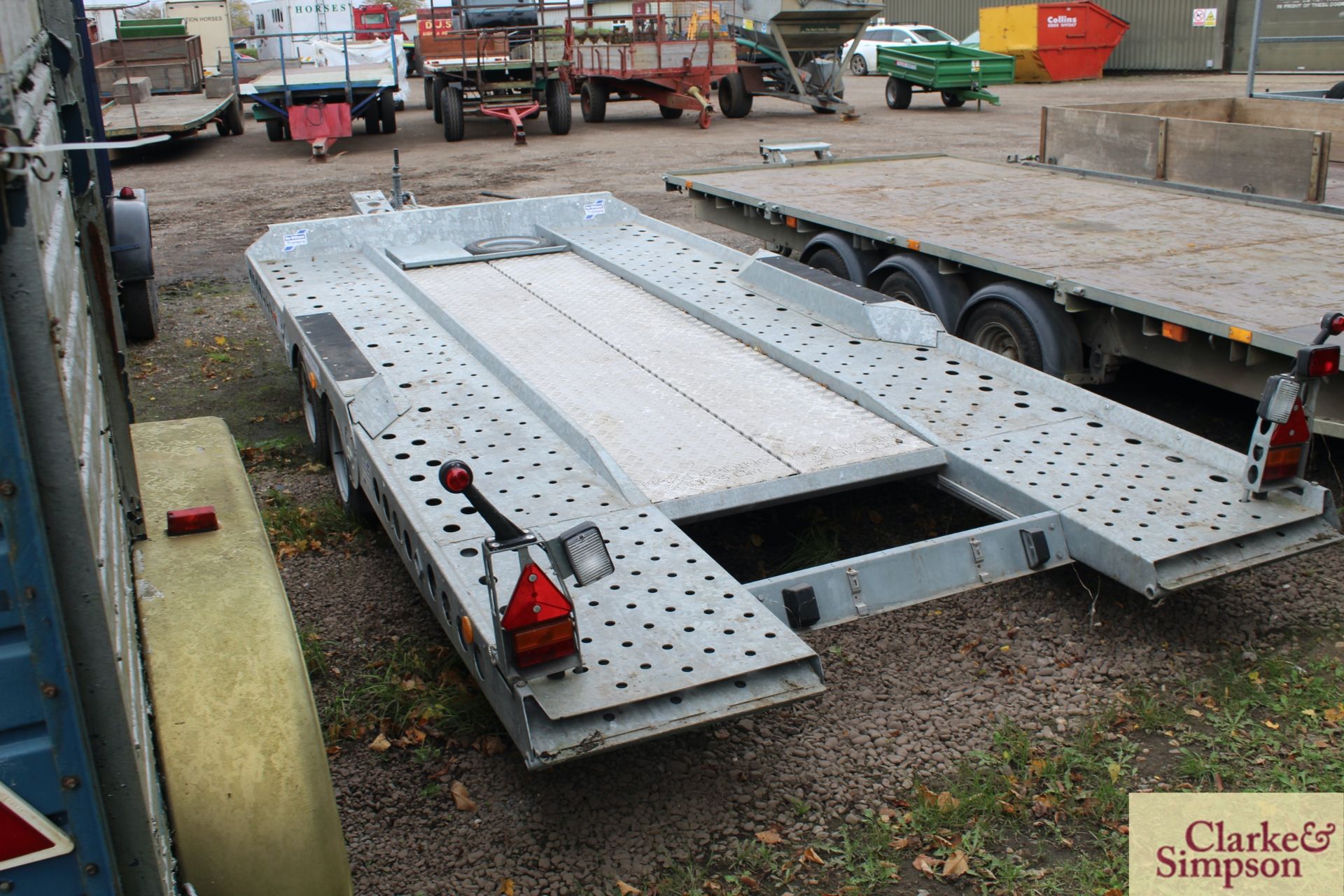 Ifor Williams CT177G 5m twin axle tilt bed car transporter. With aluminium catwalk. - Image 3 of 14