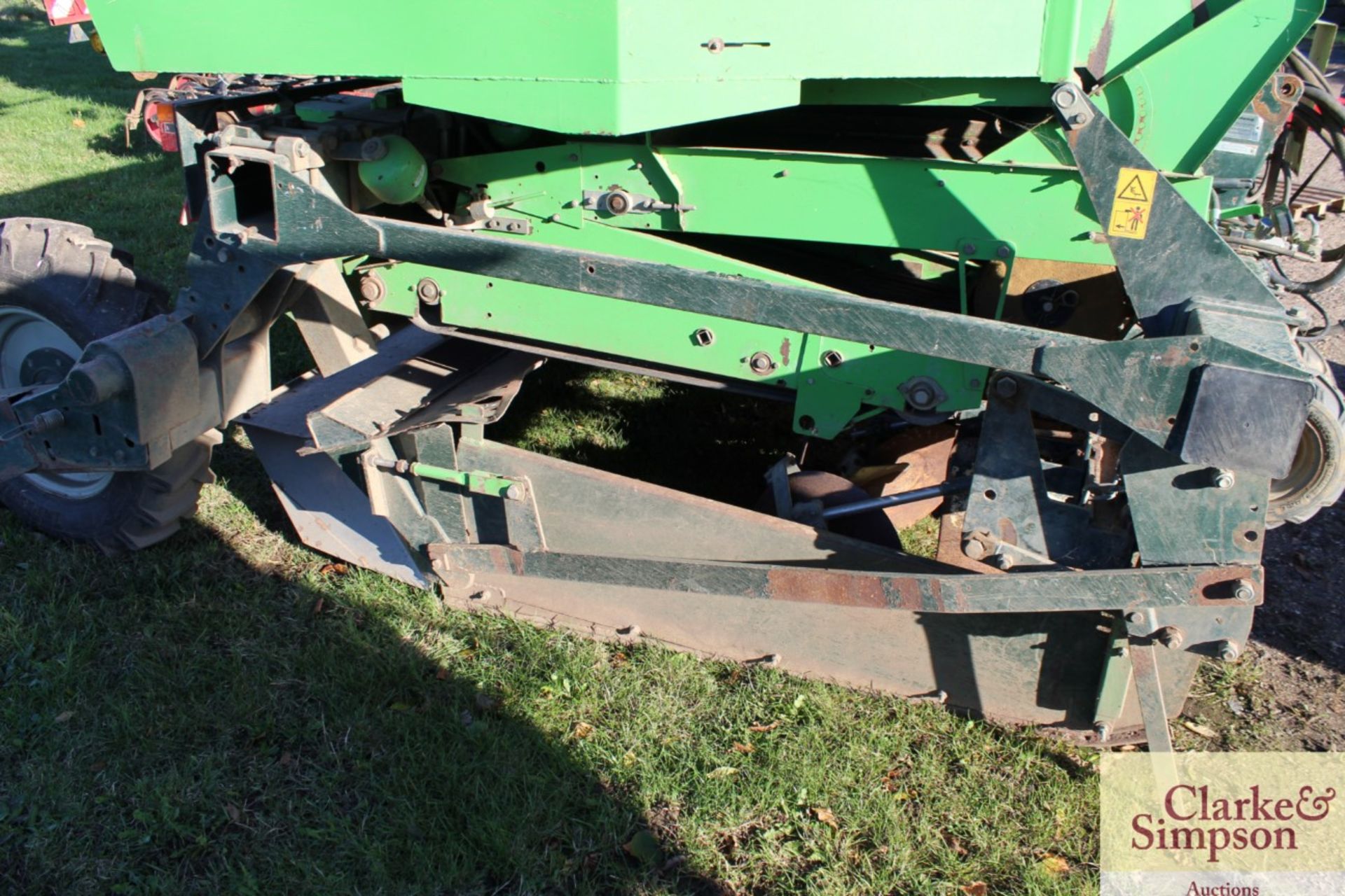 Structural Miedema PM20 tipping hopper belt potato planter. 2005. Serial number 405031. Machine - Image 9 of 11