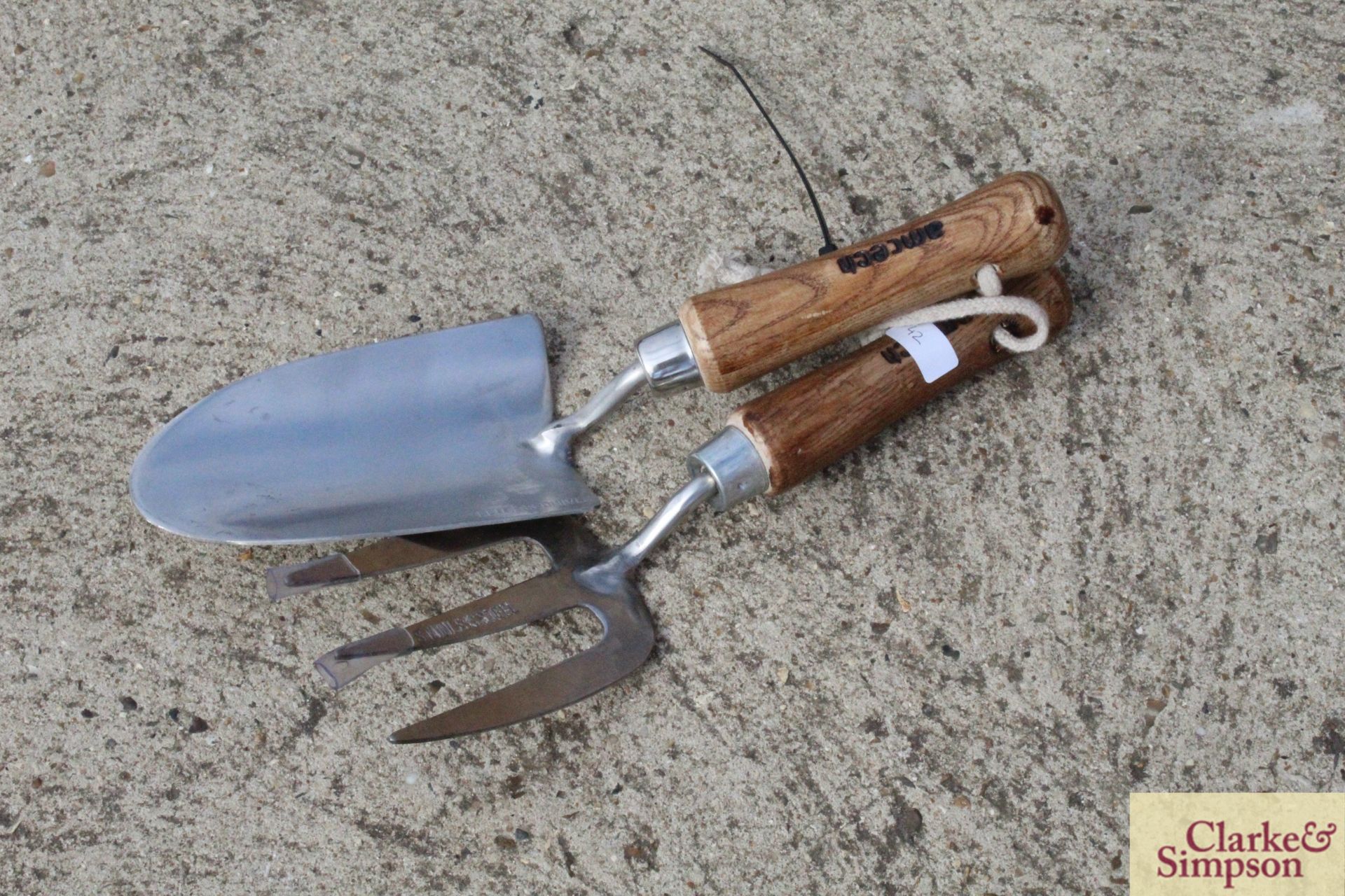 Stainless hand trowel & fork. V