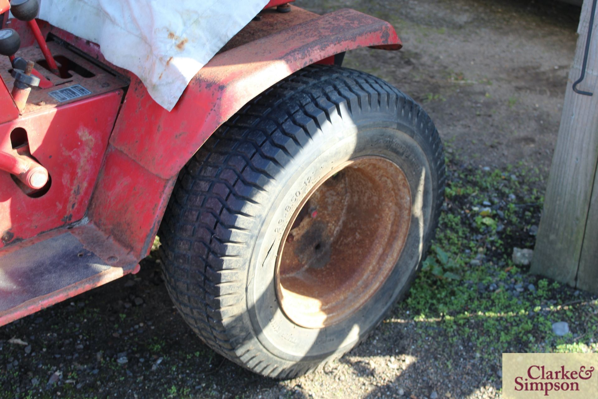 Wheel Horse 141 garden tractor. - Image 6 of 9