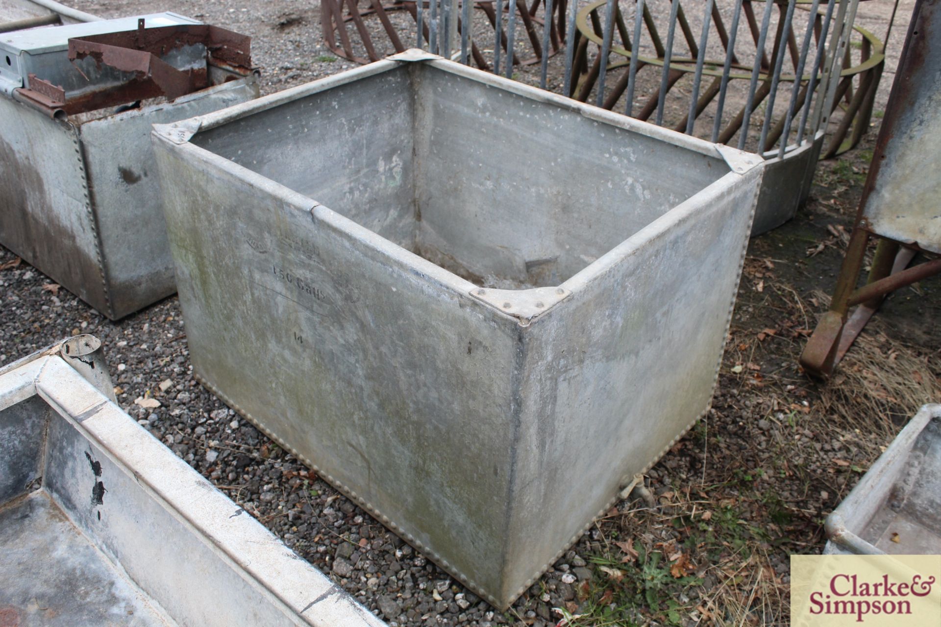 Cattle water tank. - Image 2 of 7