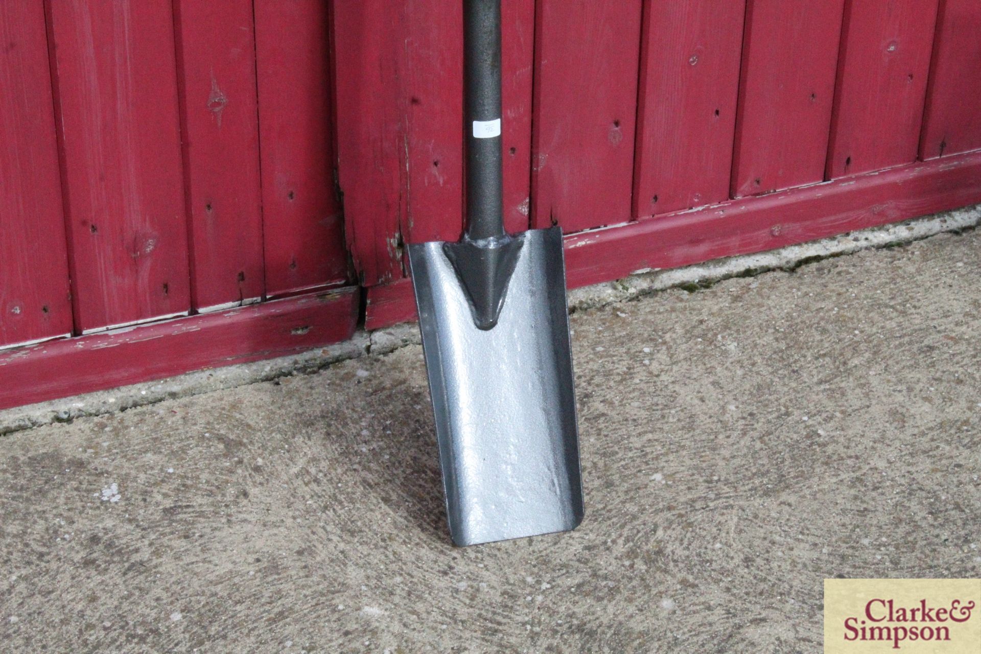 All steel forged fence spade. V - Image 2 of 3