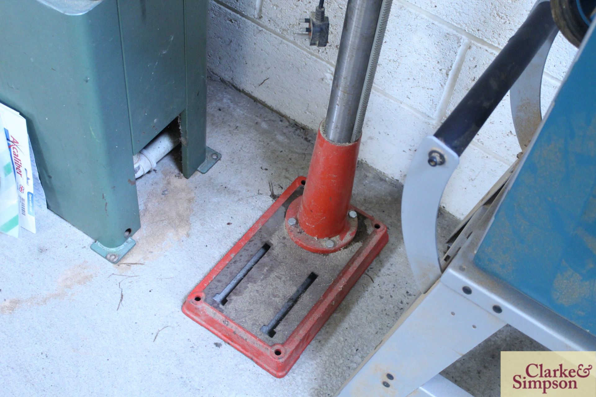 Sealey floor standing pillar drill. - Image 5 of 6