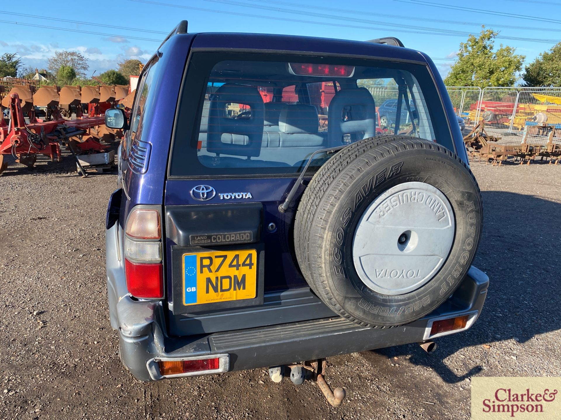 Toyota Landcruiser Colorado Prado VX 3.0L diesel automatic. Registration R744 NDM. Date of first - Image 10 of 28