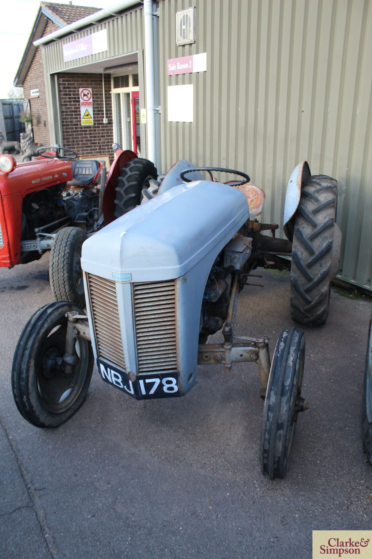 Ferguson TED 20 Petrol/TVO 2WD tractor. Registration NBJ 178 (no paperwork). Serial number 286911. - Image 2 of 19