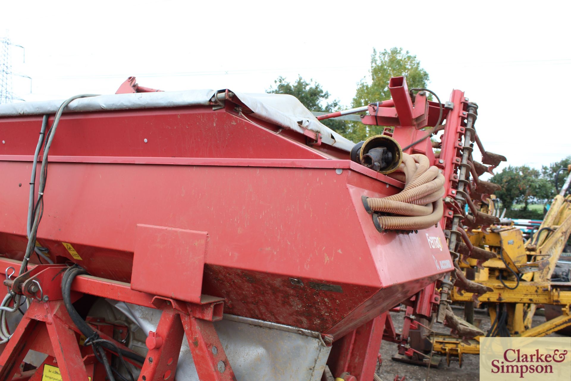 Accord Ferrag Pneumatic DV 6m Suffolk coulter drill. With pre-em markers (no bout markers). V - Image 15 of 18