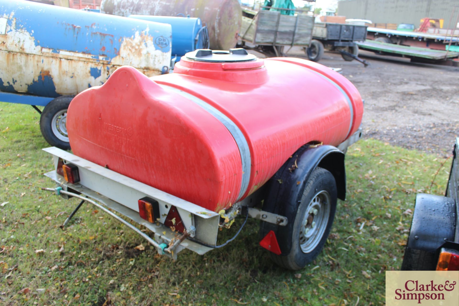 Western fast tow single axle water bowser. With electric start diesel engine and pump. - Image 4 of 10