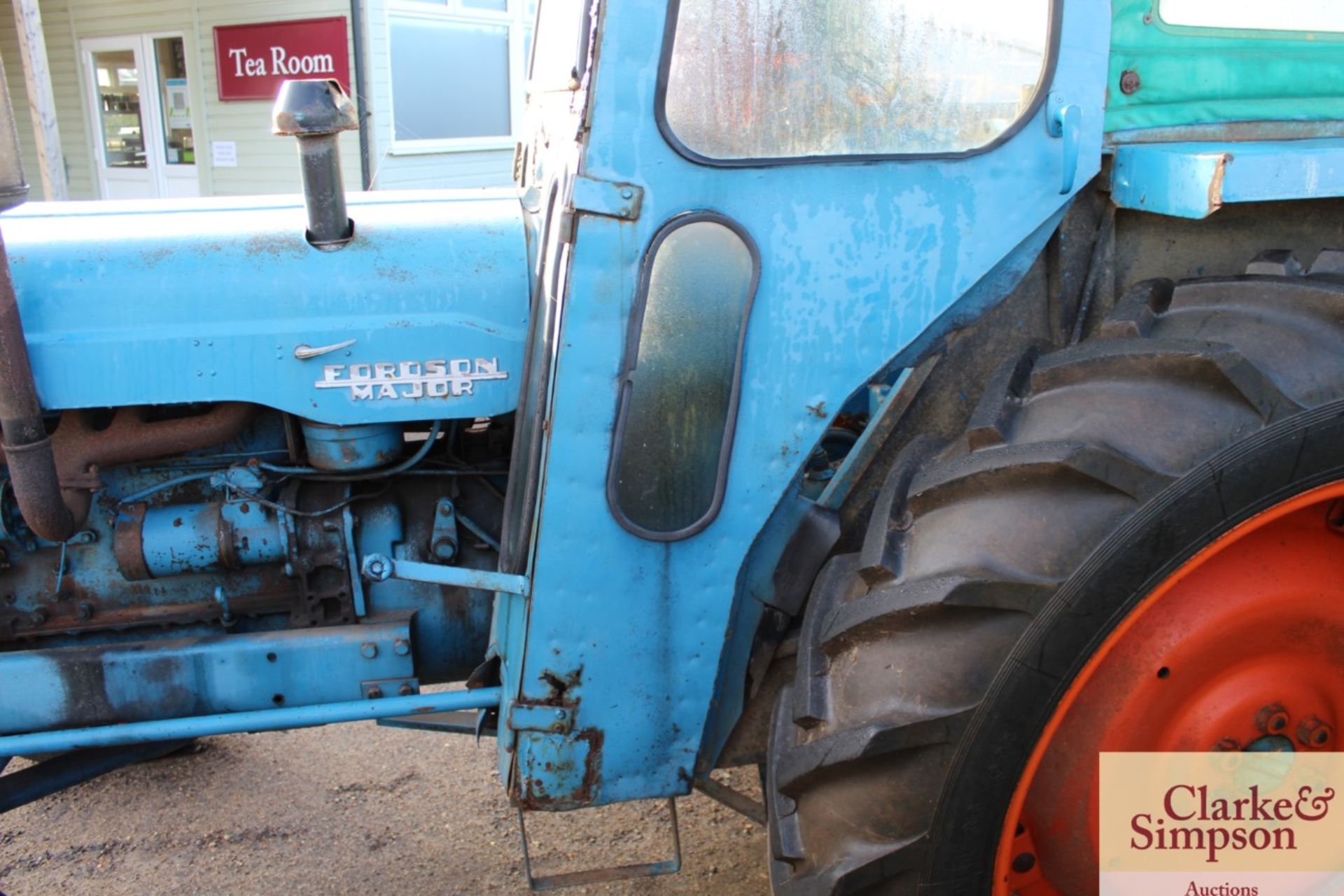 Fordson E1A Diesel Major 2WD tractor. 12.4/11-36 rear wheels and tyres @ 70%. With Lambourne cab. V - Image 5 of 18