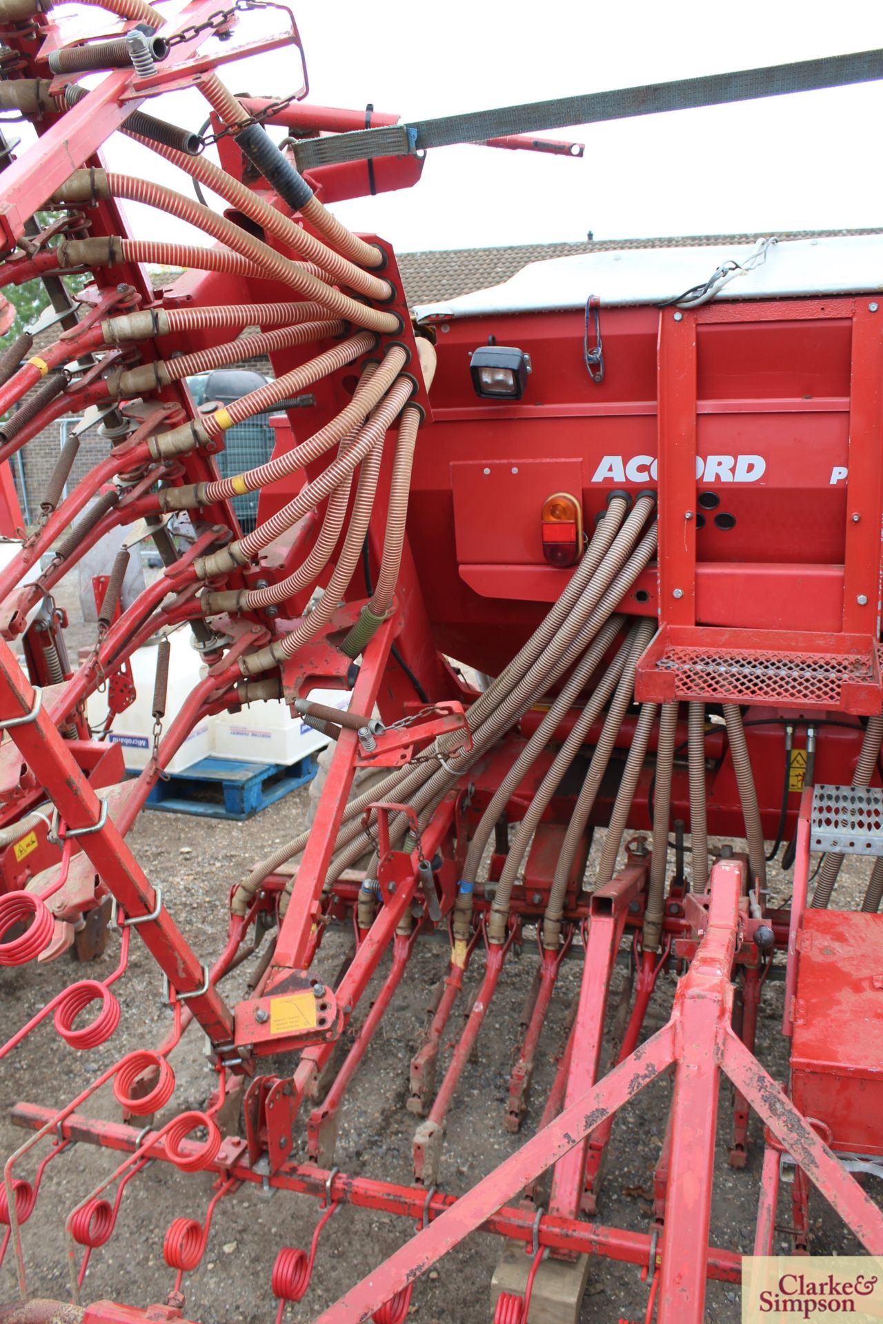Accord Ferrag Pneumatic DV 6m Suffolk coulter drill. With pre-em markers (no bout markers). V - Image 12 of 18